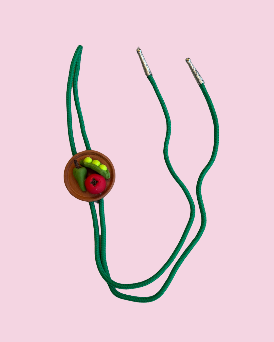 Chile, Tomato & Peas Plato Bolo Tie