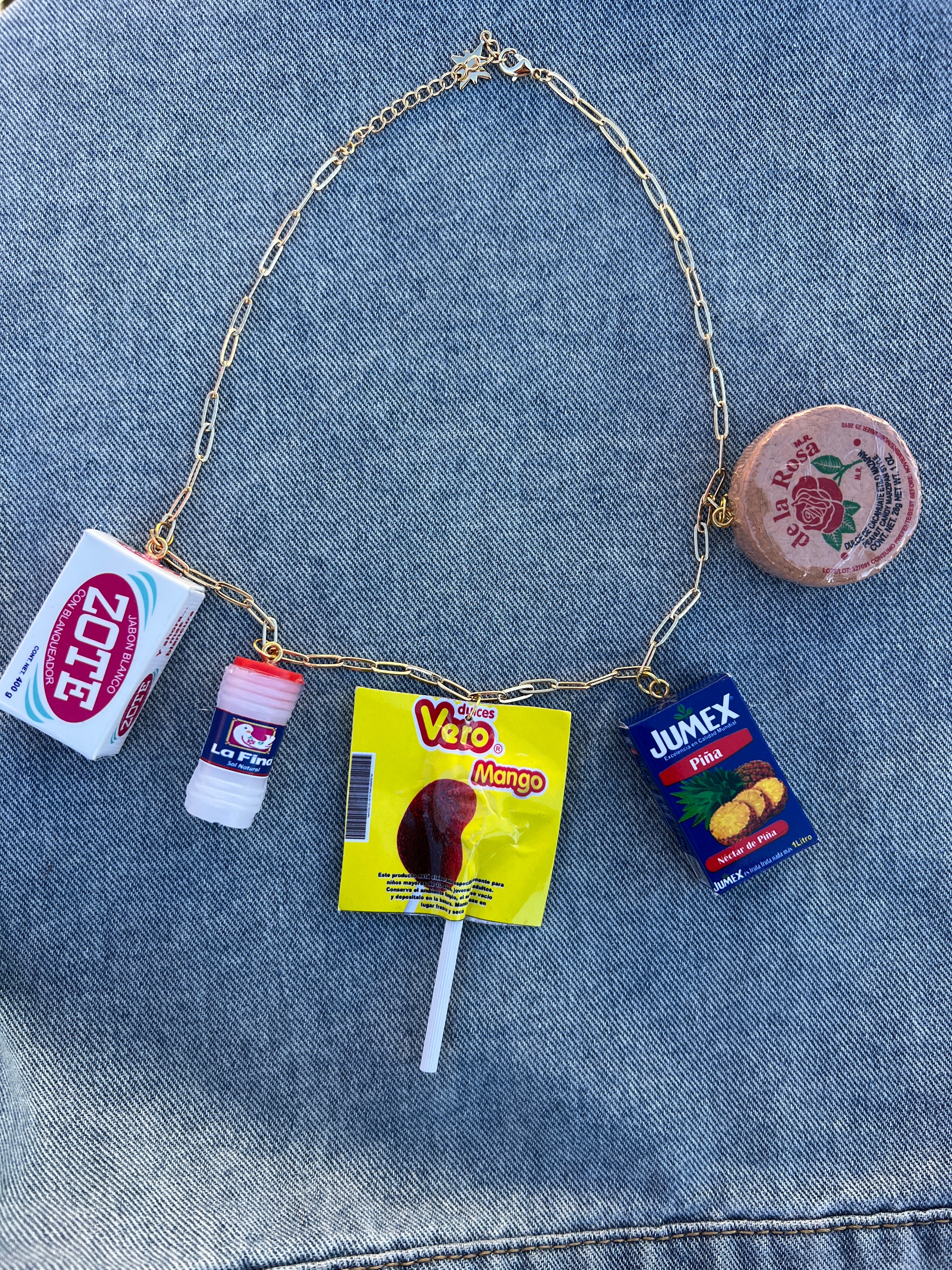 Cultura Charm Necklace- Iconic Cositas