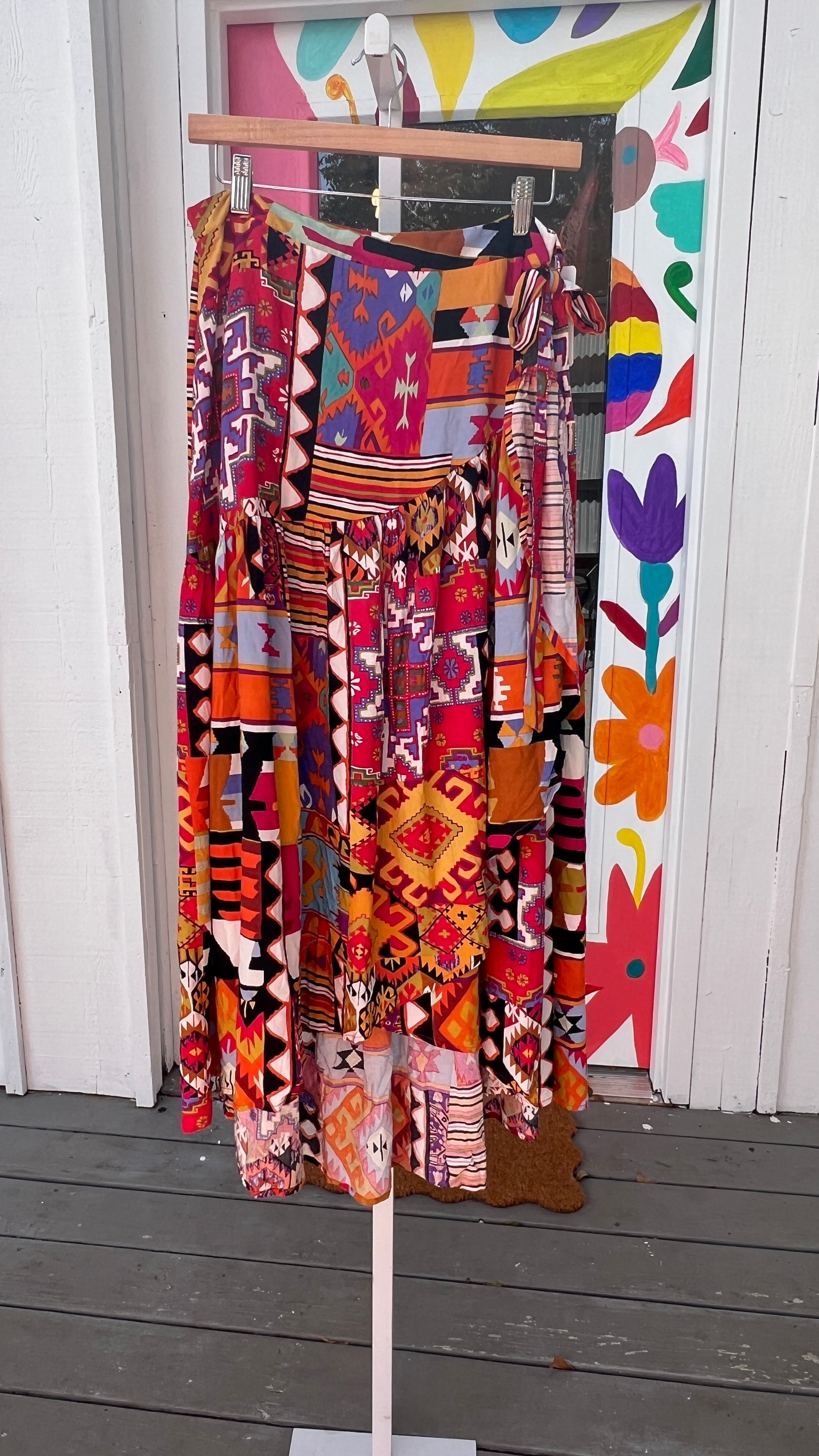 Muy Fun Find: Christian Siriano Skirt - L