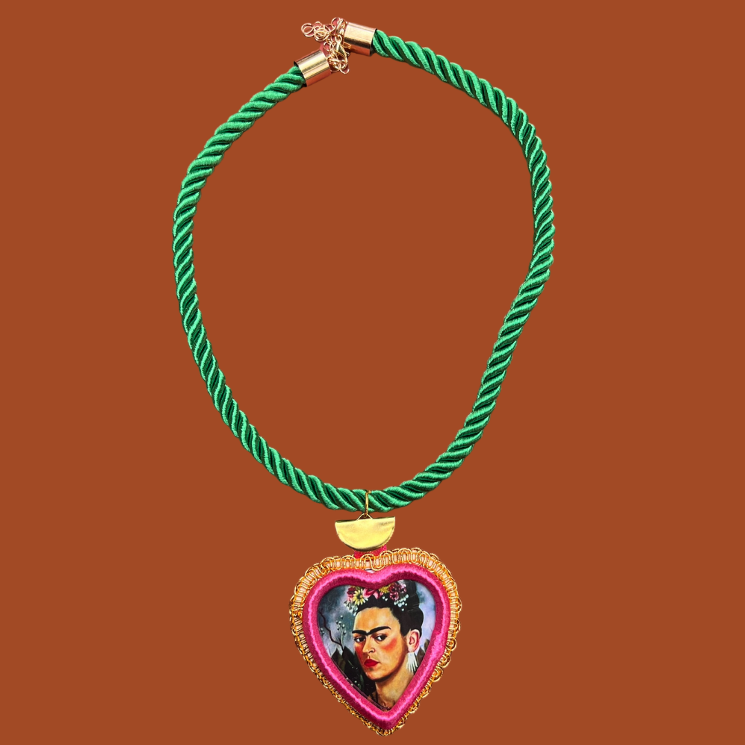 Corazón Icon Necklace: Frida Style K
