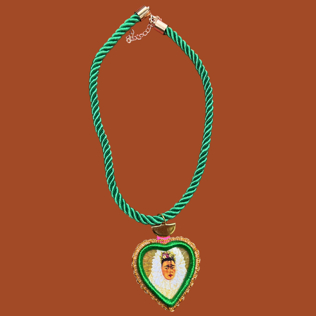 Corazón Icon Necklace: Frida Style K