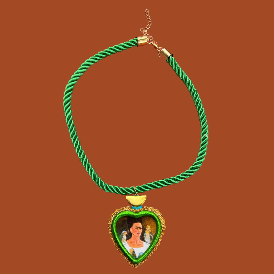 Corazón Icon Necklace: Frida Style L