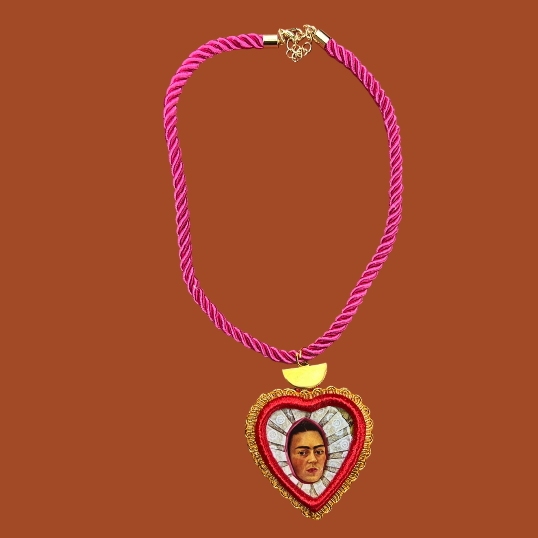 Corazón Icon Necklace: Frida Style S