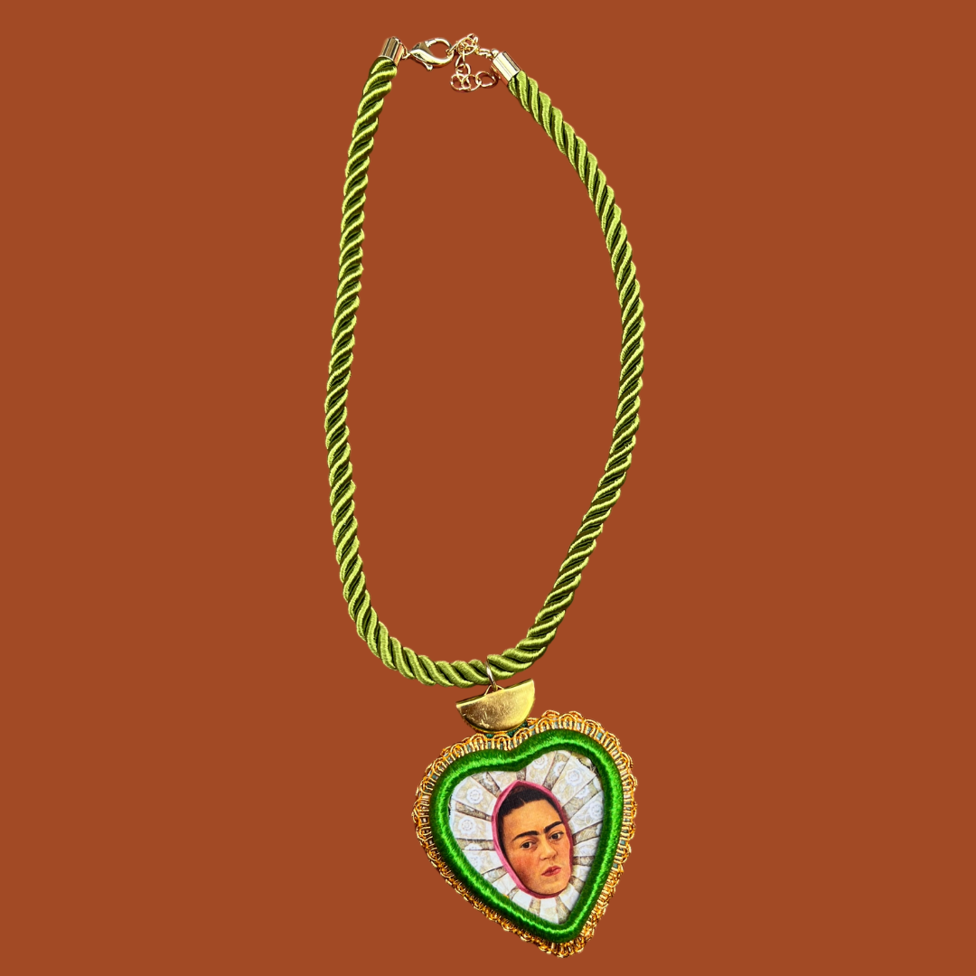 Corazón Icon Necklace: Frida Style D