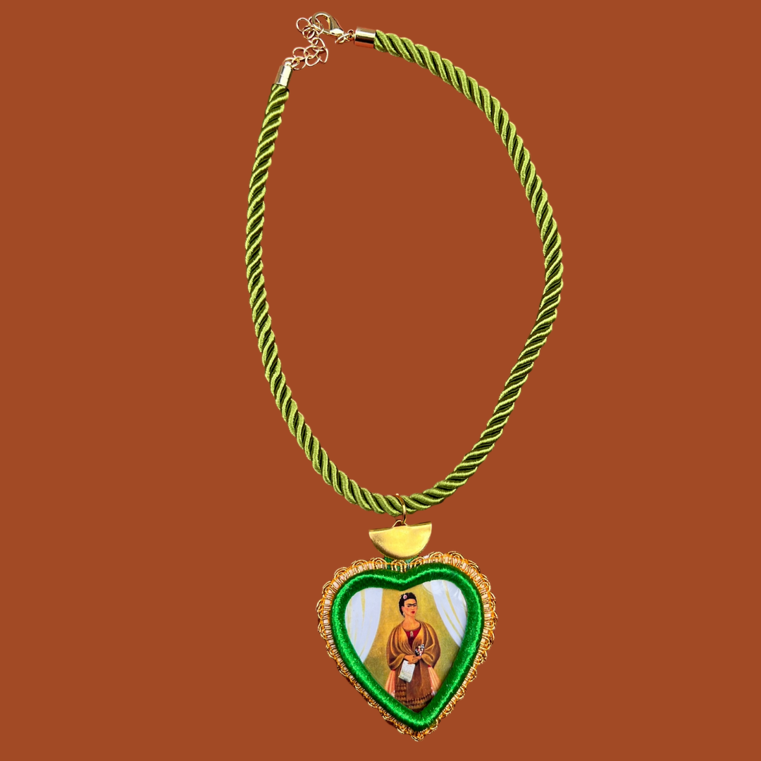 Corazón Icon Necklace: Frida Style E