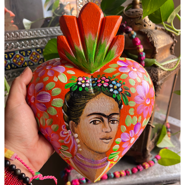 Orange Frida Corazon